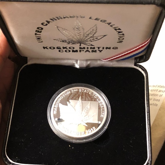 Collectible Coin 1oz. Fine Silver - Picture 3 of 7